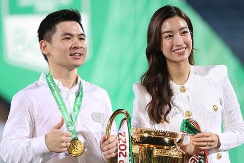 Lank FC thua trong trận Huỳnh Như đá chính; Hoa hậu Đỗ Mỹ Linh ăn mừng chức vô địch của Hà Nội FC