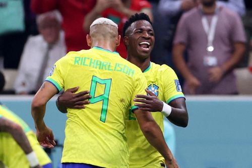 Brazil - Thụy Sĩ: Hướng đến vé knock-out sớm