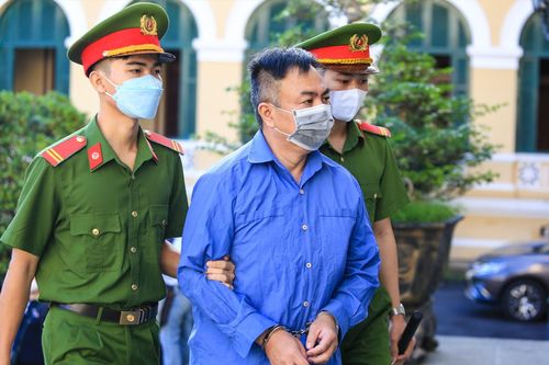 Xét xử cựu Giám đốc Bệnh viện Mắt TP.HCM Nguyễn Minh Khải