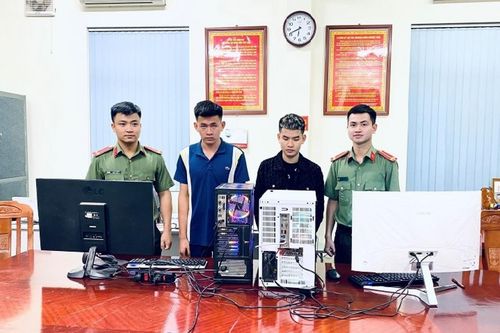 Chiếm đoạt gần 500 triệu đồng với chiêu 'đọc trộm tin nhắn'