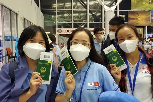 Xuất khẩu lao động: Về đích sớm