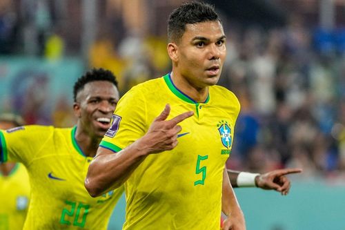Neymar khen Casemiro là tiền vệ hay nhất thế giới