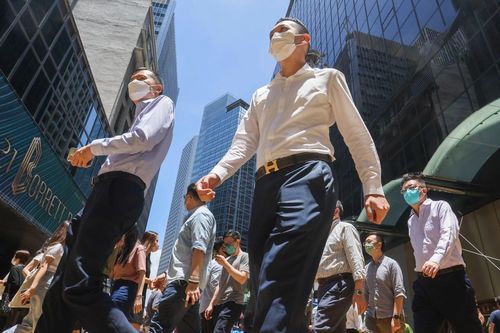 Hong Kong việc thừa, lương cao nhưng thiếu nhân tài