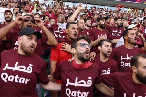 CĐV cuồng nhiệt của Qatar không phải người Qatar