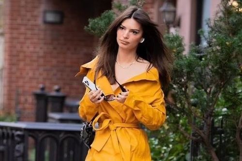 Khi Emily Ratajkowski không gợi cảm