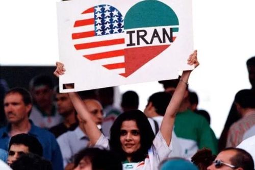 Phía sau trận cầu lịch sử giữa Iran và Mỹ tại World Cup 1998