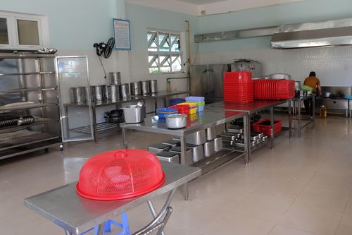 Trường học ưu tiên chọn mua thực phẩm tươi sống có dán tem QR Code