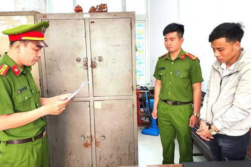 Quản lý karaoke bị bắt vì chứa chấp việc sử dụng chất ma túy