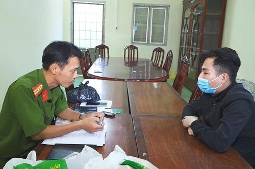 Bắt đối tượng lừa đảo tiền bạc của các nhà hảo tâm