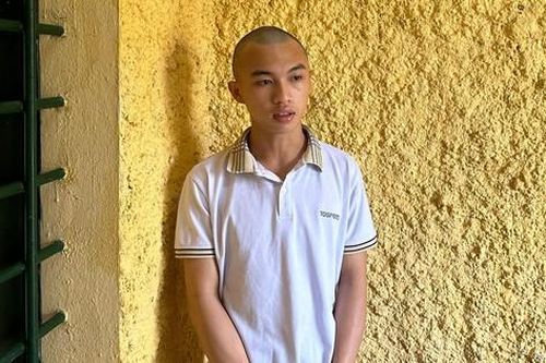 Nghi ngờ bị 'cướp' người yêu, chờ đêm xuống dùng đá tấn công đối thủ