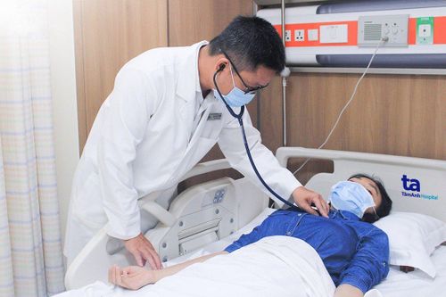 Cô gái 23 tuổi bị sốc phản vệ do tập thể dục quá sức
