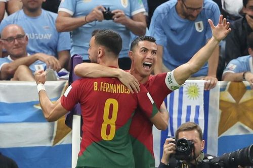 Ronaldo bị FIFA tước kỷ lục trong ngày Bồ Đào Nha đi tiếp