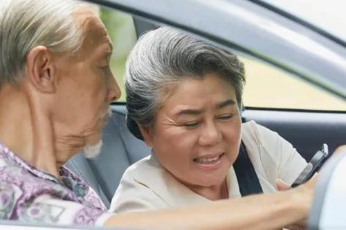 Tìm vợ cho con rể nhưng bất thành