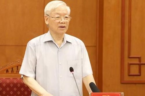 Xây dựng cơ chế, chính sách thu hút, tuyển dụng nhân tài vào làm việc trong hệ thống chính trị