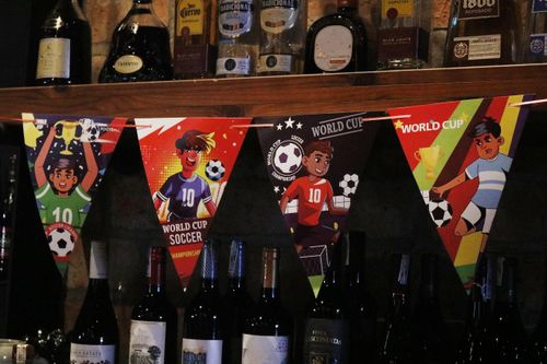 Nhiều quán bar, nhà hàng ở TP.HCM tăng doanh thu nhờ World Cup