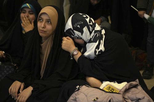 Cảm xúc trái ngược ở Trung Đông sau trận Mỹ thắng Iran