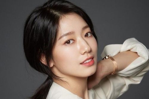 Park Shin Hye tái xuất