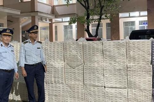 Phát hiện vụ vận chuyển 15.000 gói thuốc lá điếu ngoại nhập lậu