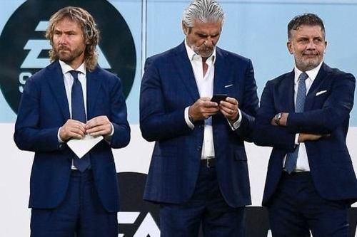 Vì sao toàn bộ lãnh đạo Juventus từ chức?
