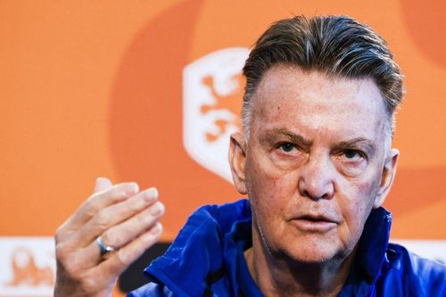 HLV Van Gaal chỉ trích truyền thông sau trận Hà Lan thắng Qatar