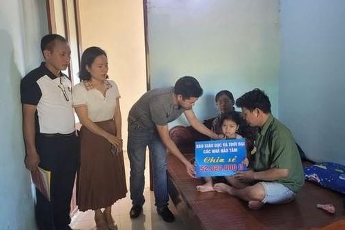 Hơn 62 triệu đồng đến với 2 em học sinh mắc bệnh hiểm nghèo