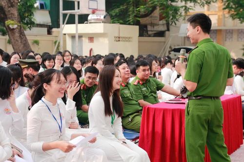 Xóa nỗi bất an trong trường học