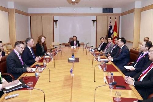 Chủ tịch Quốc hội Vương Đình Huệ tiếp Phó Thủ tướng, Bộ trưởng Quốc phòng Australia