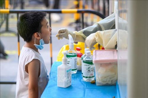 Bloomberg dự báo Trung Quốc sẽ mở cửa lại hoàn toàn vào giữa năm 2023