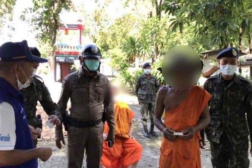 Thái Lan: Cảnh sát đột kích chùa, phát hiện điều 'gây sốc' về các nhà sư
