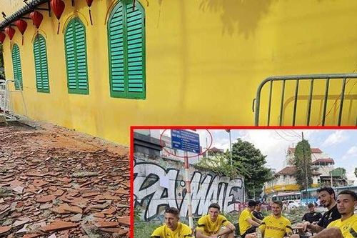 Vụ nhiều cầu thủ Dortmund ngồi 'cà phê đường tàu': Sẽ xử phạt quán cà phê