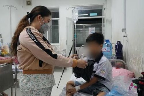 Vụ 11 học sinh nghi ngộ độc sau khi ăn sushi: Ghi nhận nhiều vi phạm