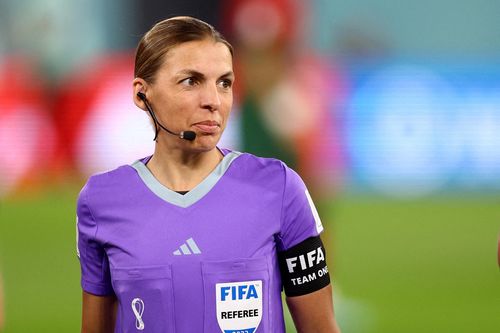 Người phụ nữ phá vỡ lịch sử World Cup