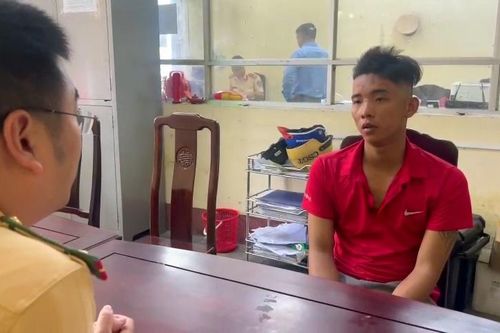 Phát hiện xe bị trộm sau vụ tai nạn giao thông ở Huế
