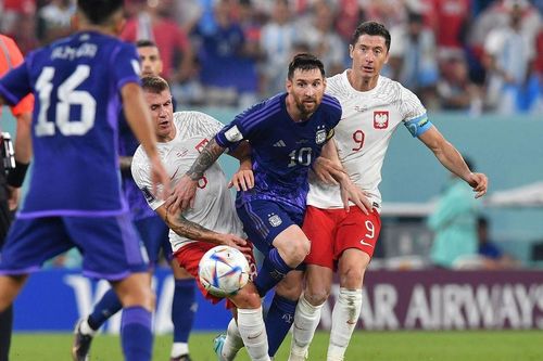 Argentina chơi bóng theo cách ít đội dám áp dụng