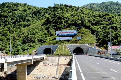 Không thể dùng tiền thuế của dân… mua lại các BOT thua lỗ!