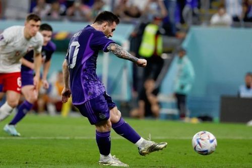 Messi nói gì sau khi đá hỏng phạt đền trận gặp Ba Lan?