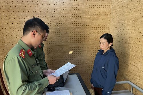 Bắt cán bộ của Trường Cao đẳng Y tế Sơn La do có hành vi lừa đảo chạy việc