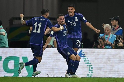 Video bàn thắng World Cup Ba Lan 0-2 Argentina: Lewandowski theo chân Messi đi tiếp
