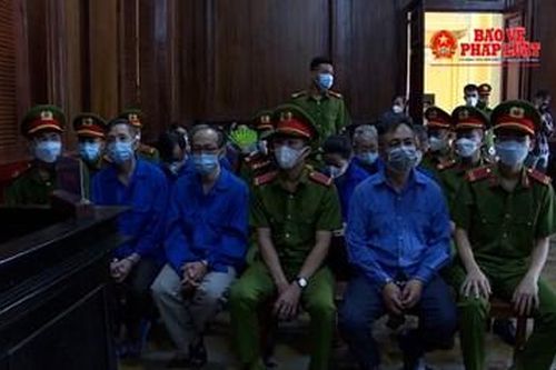 Cựu giám đốc Bệnh viện Mắt TP.HCM bị đề nghị 8-9 năm tù
