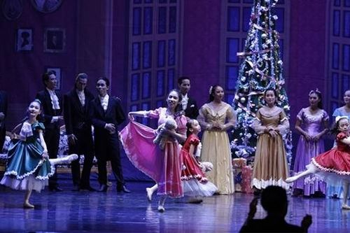 Vở ballet 'Kẹp hạt dẻ' trở lại với khán giả