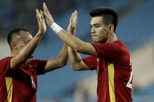 Tiến Linh, Tuấn Hải rực sáng, ĐT Việt Nam gây sốc trước Dortmund