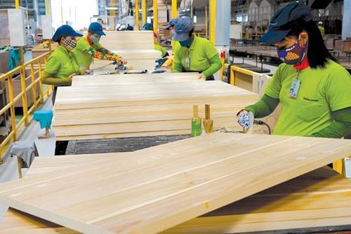 Bình Dương đặt tham vọng đạt 13 tỷ USD từ xuất khẩu gỗ, nội thất