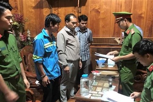Vì sao nguyên Phó Chủ tịch UBND huyện Đắk G'long bị khởi tố?