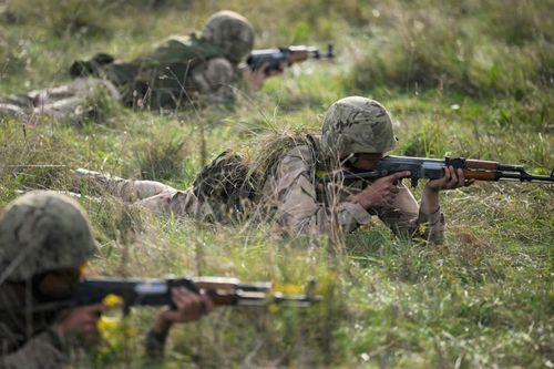 Mỹ cân nhắc kế hoạch huấn luyện binh sĩ Ukraine