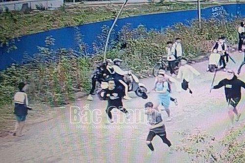 Liên tiếp các vụ thanh niên, học sinh 'hỗn chiến' vì mâu thuẫn cá nhân, cách nào để ngăn chặn?