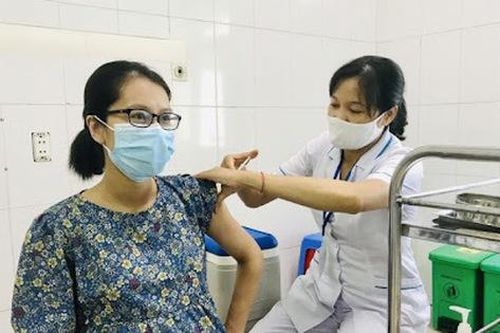 Nguy cơ mắc COVID-19 nghiêm trọng trong thai kỳ và vai trò của tiêm chủng