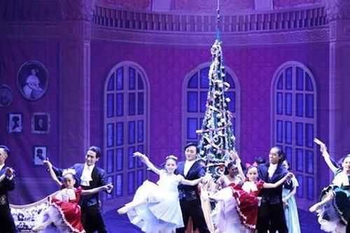 Vở ballet 'Kẹp hạt dẻ' chào đón Giáng sinh 2022