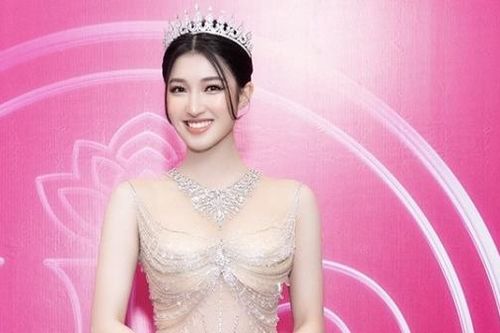 Hoa hậu Đỗ Thị Hà, Tiểu Vy xuất hiện rạng rỡ tại họp báo Chung kết Hoa hậu Việt Nam 2022
