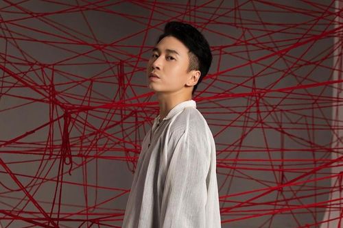 Karik muốn từ bỏ showbiz, hàng ngày đắm chìm trong men rượu