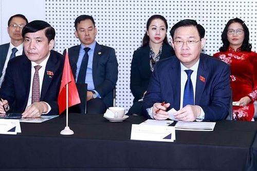 Chủ tịch Quốc hội Vương Đình Huệ tiếp Ban lãnh đạo Đại học RMIT
